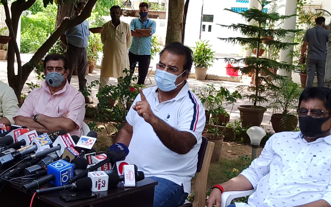 कमल हासन ने की आलोचना कमल हासन ने की आलोचना