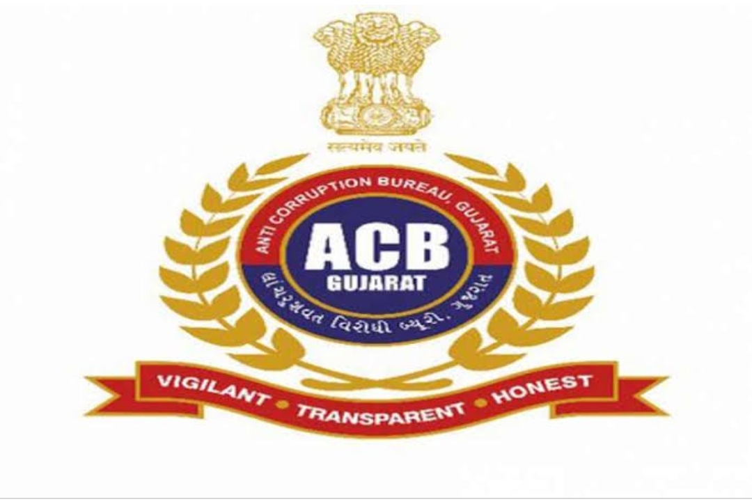 आईएएस नीरज के पवन और गवड़े सहित 9लोगों के खिलाफ मामला दर्ज आईएएस नीरज के पवन और गवड़े सहित 9लोगों के खिलाफ मामला दर्ज