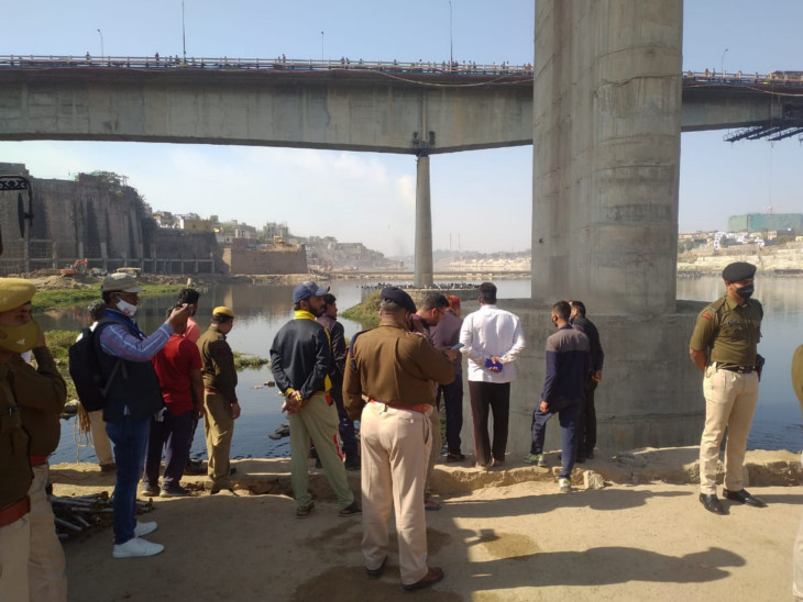 कोटा में खुशियां बदली मातम में, दुल्हे सहित 9लोगों की मौत कोटा में खुशियां बदली मातम में, दुल्हे सहित 9लोगों की मौत