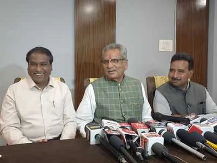 ओम माथुर ने उठाए राजस्थान सरकार की कार्यशैली पर सवाल