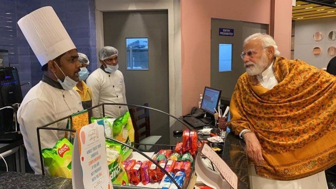 पीएम मोदी क्यूं करते हैं ऐसा…?