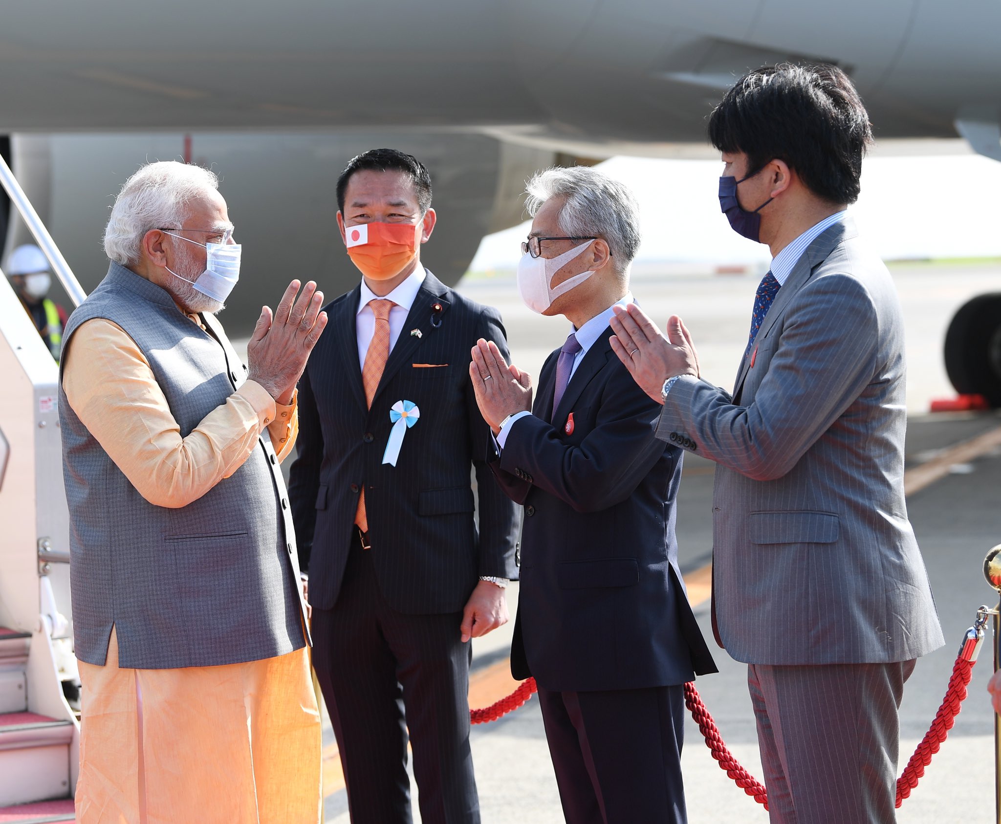 दो दिवसीय जापान दौरे पर टोक्यो पहुंचे प्रधानमंत्री नरेंद्र मोदी दो दिवसीय जापान दौरे पर टोक्यो पहुंचे प्रधानमंत्री नरेंद्र मोदी