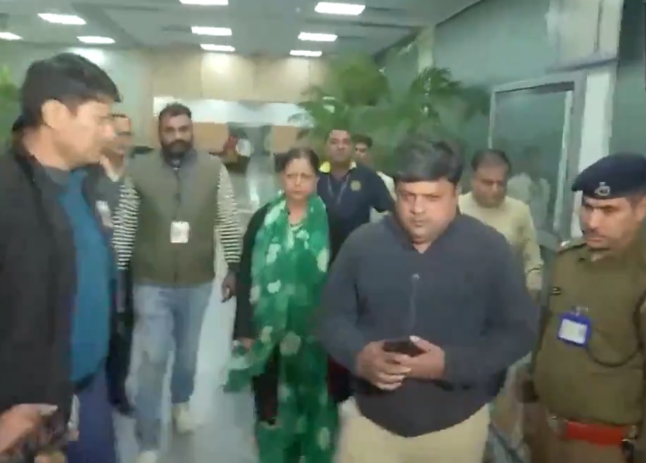 CM चेहरा तय नहीं, वसुंधरा राजे दिल्ली पहुंचीं, अटकलें शुरु…