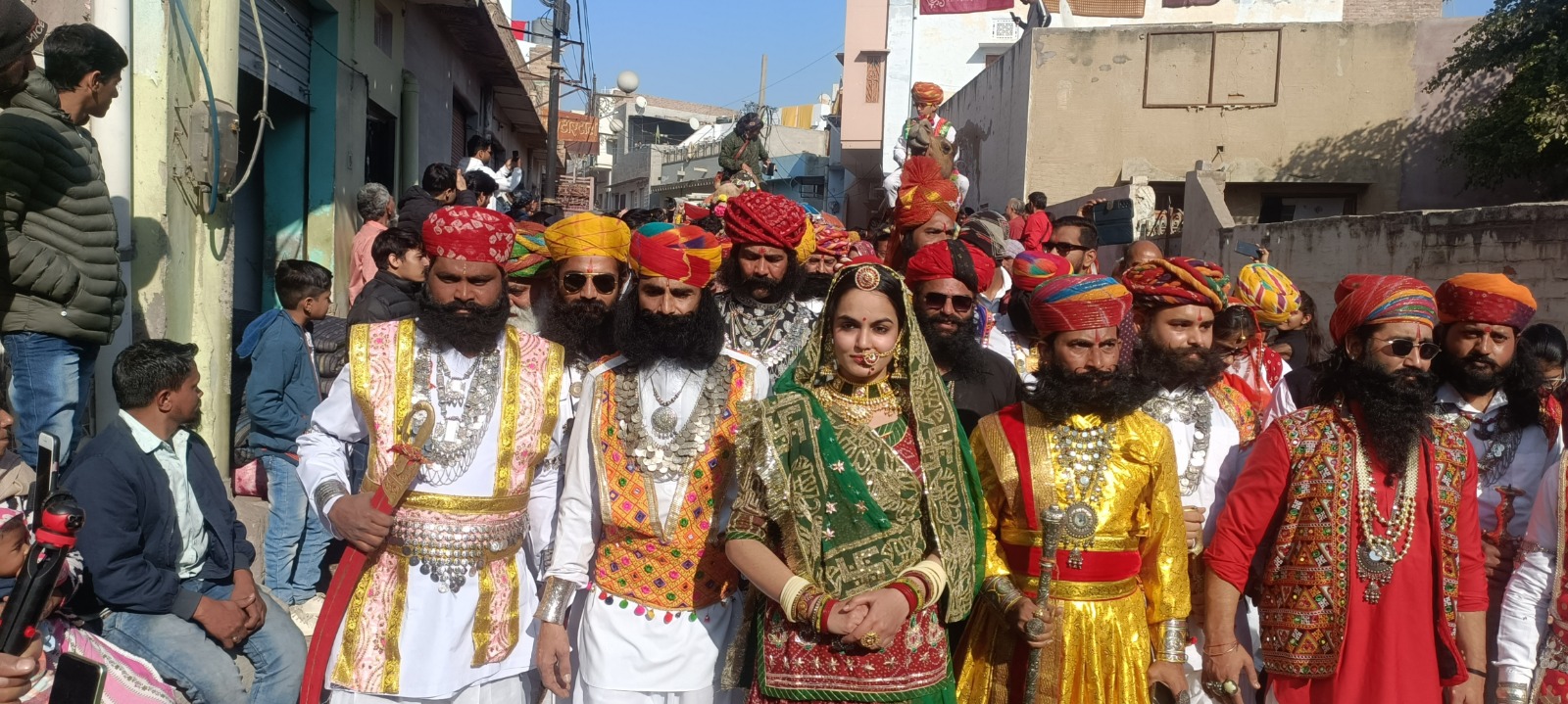 ऊँट महोत्सव में ऐसा भी होता है…