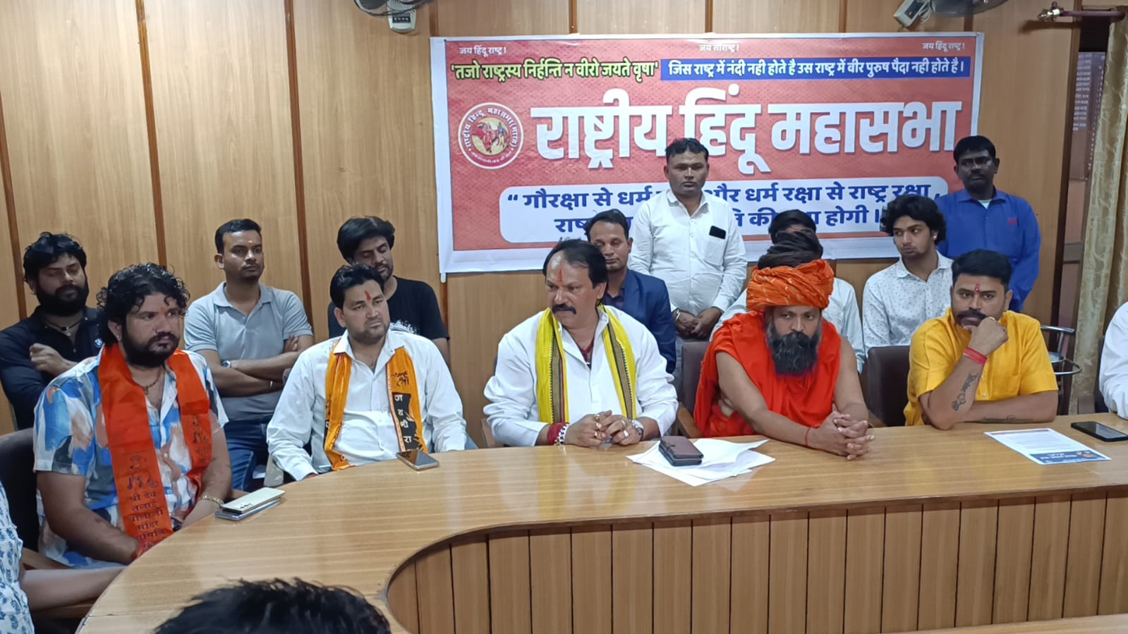 सरकार करे गौ हत्यारे दोषियों पर कार्रवाई नहीं तो गौभक्त सड़कों पर उतरकर करेंगे विरोध…