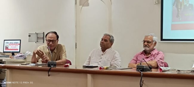 Round table discussion on Pratul Sinha's book "Gandhi, Jinnah, Ambedkar and Independence"... 
