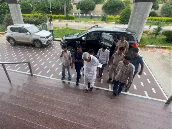 Fraud in Agriculture Diploma in Mewar University, Agriculture Minister Kirori Meena reached the University... said the recognition will be cancelled, SOG will investigate 