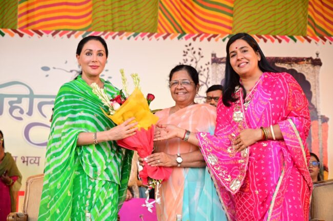 Teej Mata's procession started with pomp and reverence, Pink City was drenched in colorful folk colors Somya gurjar diya kumari