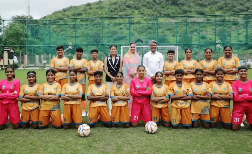 उदयपुर में भारत की पहली गर्ल्स फुटबॉल एकेडमी शुरु, CSR स्टंट या महिला उत्थान…? उदयपुर में भारत की पहली गर्ल्स फुटबॉल एकेडमी शुरु, CSR स्टंट या महिला उत्थान…?