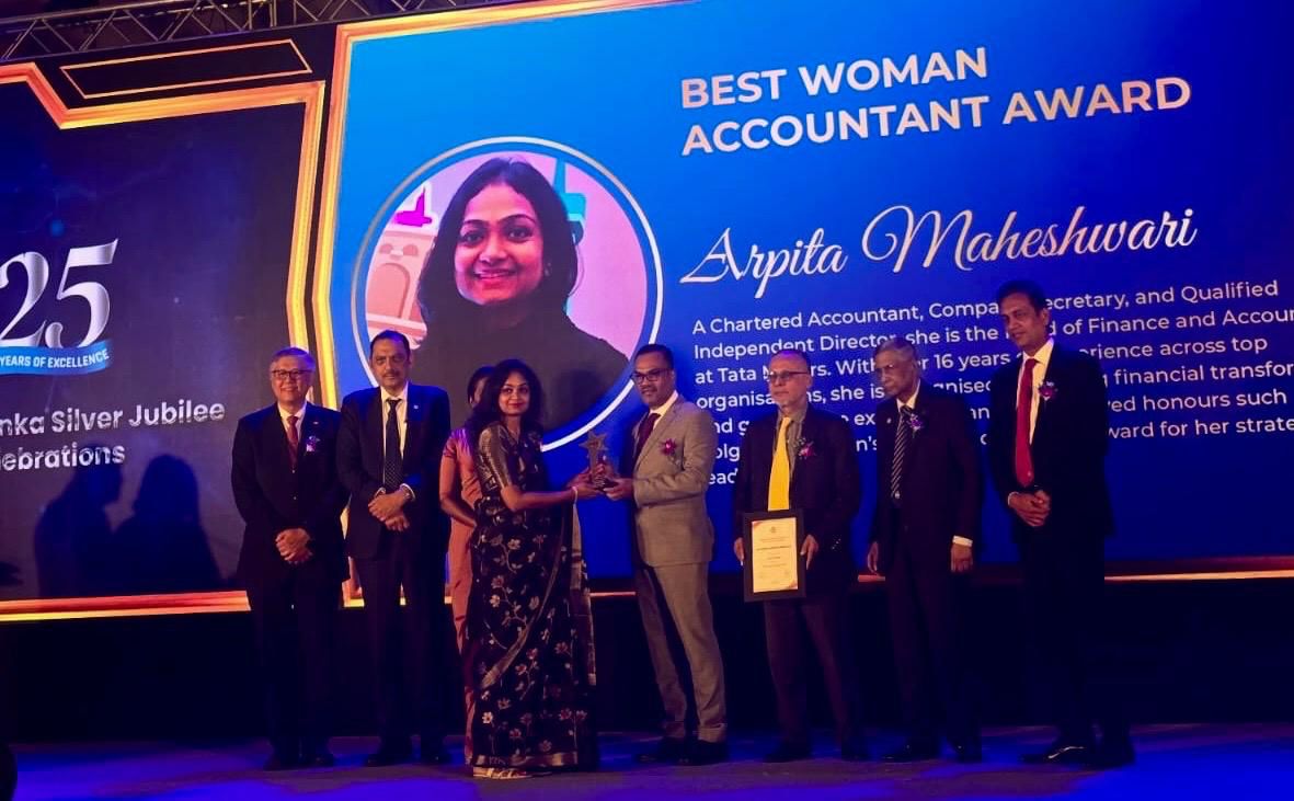 SAFA ने अर्पिता माहेश्वरी को दिया बेस्ट वुमन एकाउंटेंट अवार्ड
