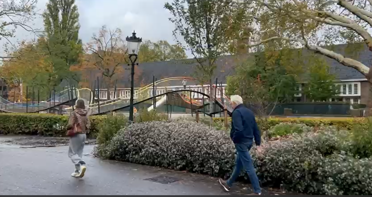 एम्सटर्डम: नहरों और हरियाली का शहर