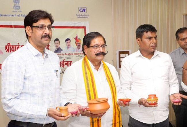 माटी कला बोर्ड राजस्थान, प्रहलाद राय टाक, मिट्टी के उत्पाद, स्वदेशी अभियान, माटी का लाल पुरस्कार,