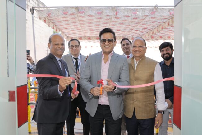 एचडीएफसी बैंक ने गीतांजली यूनिवर्सिटी में नई शाखा की शुरुआत