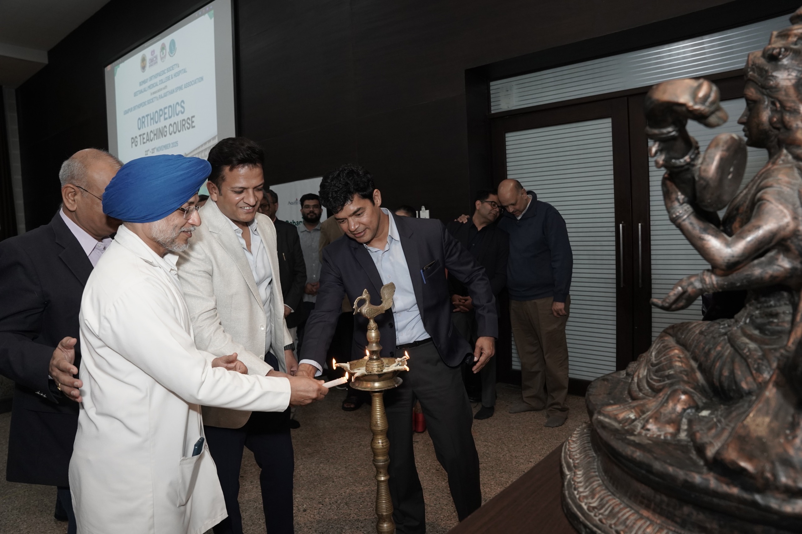 दो दिवसीय पोस्ट ग्रेजुएट टीचिंग कोर्स में 72 ऑर्थोपेडिक्स स्टूडेंट्स हुए शामिल