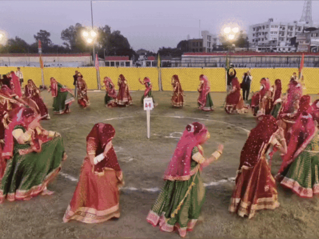 राजस्थान ने घूमर नृत्य में बनाया रिकॉर्ड: 6100 महिलाओं ने रचा नया इतिहास...