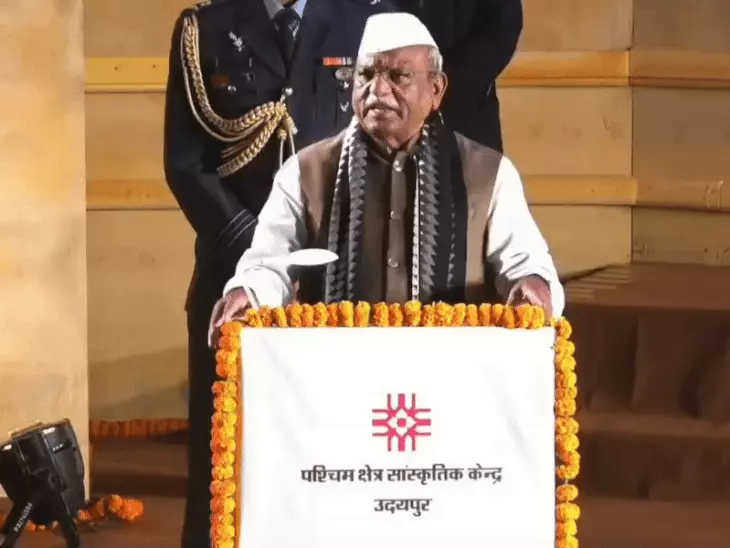  शिल्पग्राम उदयपुर में संबोधित करते राज्यपाल बागड़े