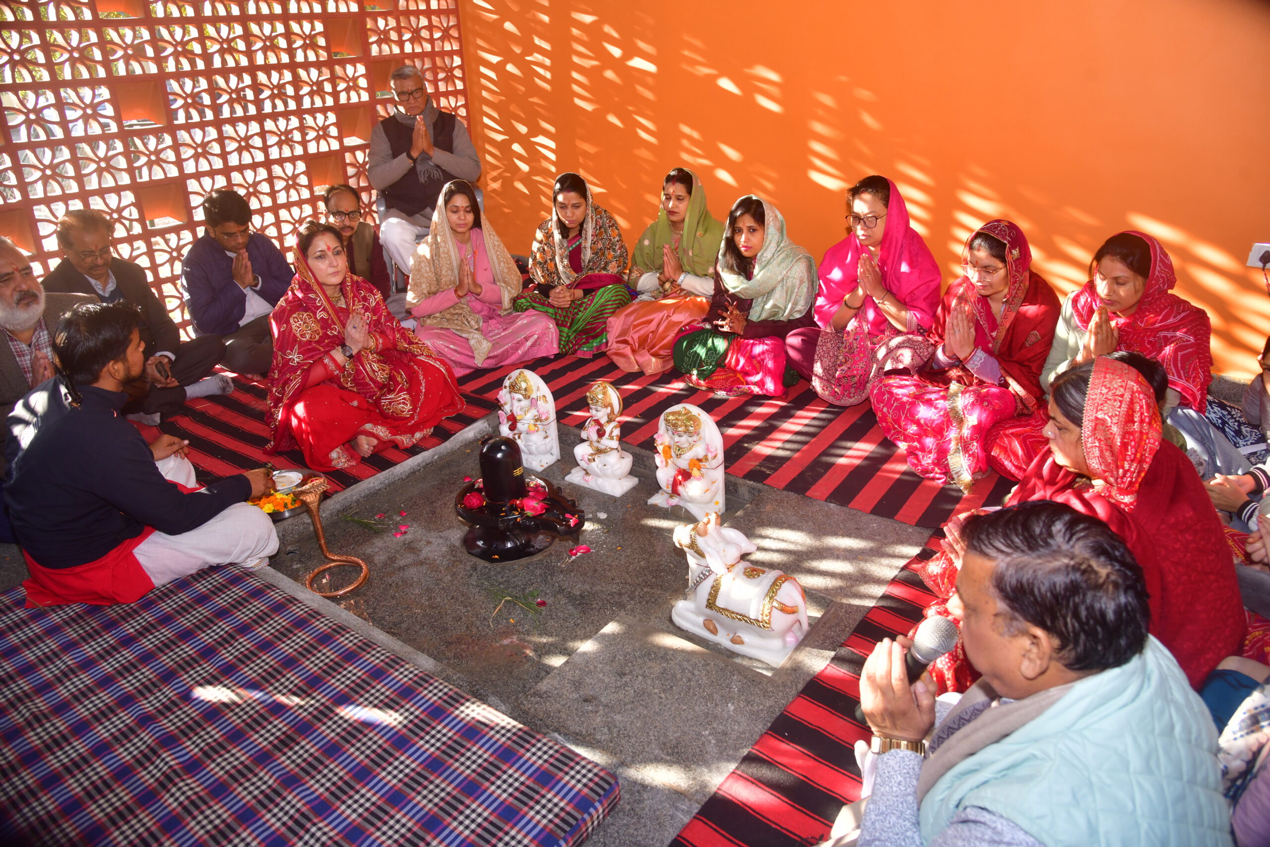 सरस संकुल परिसर में विराजे कैलाश दुग्धीश्वर महादेव, प्राण प्रतिष्ठा वैदिक मंत्रोच्चार के साथ सम्पन्न