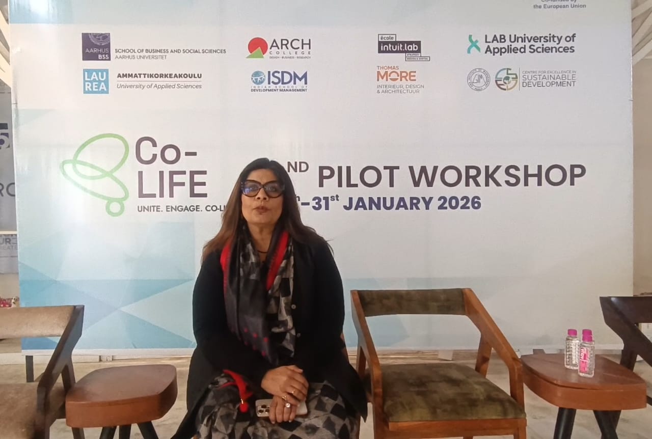 आर्च अकेडमी, निदेशक, अर्चना सुराणा