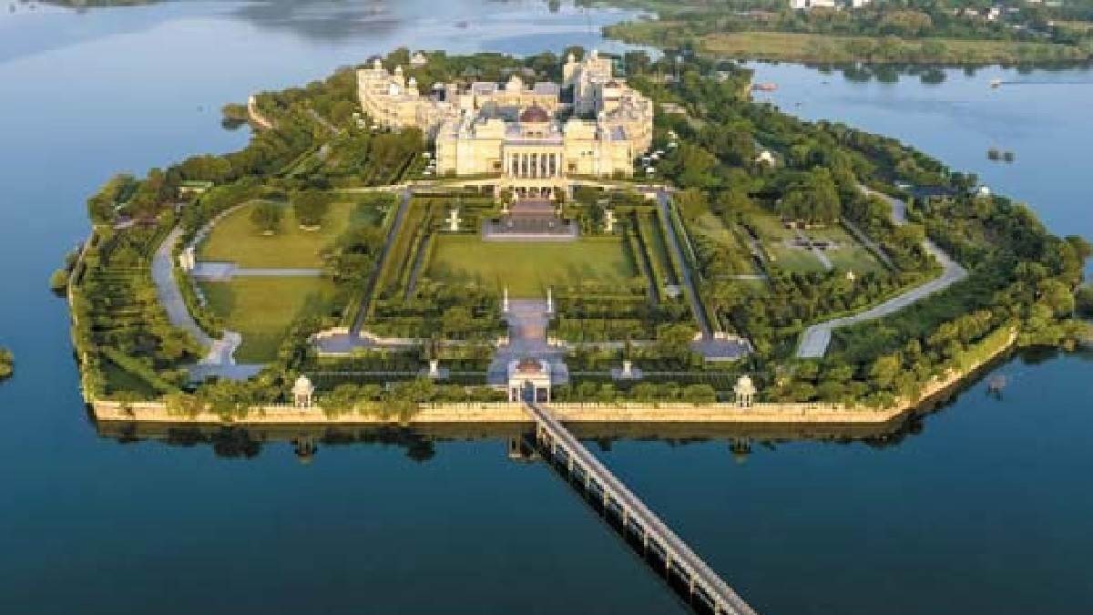 उदयपुर के रेफल्स होटल में हिंदू रीति रिवाज से