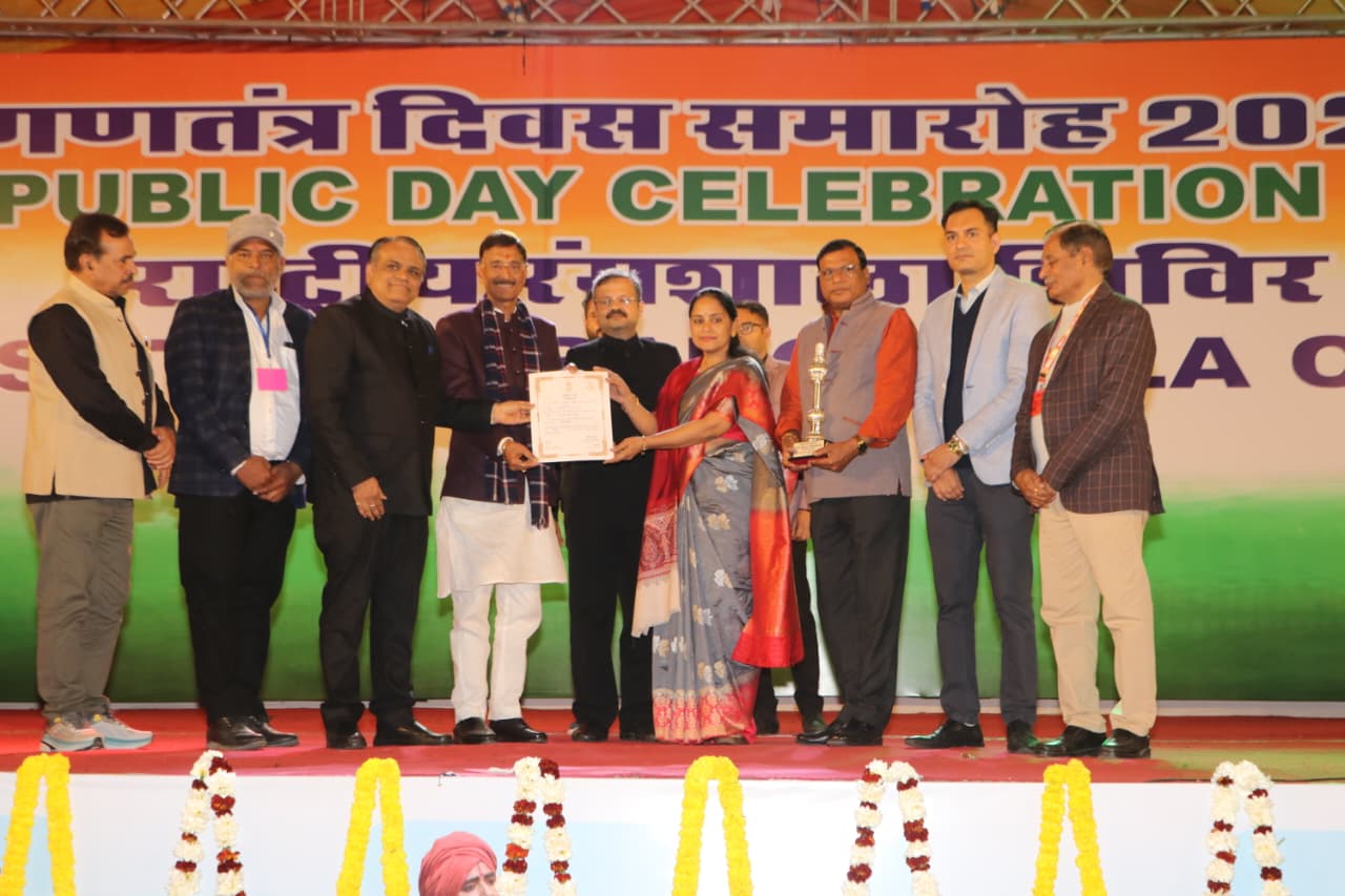 राजस्थान की झांकी को पॉपुलर चॉइस पुरस्कार, प्रवीण गुप्ता ने ग्रहण किया पुरस्कार