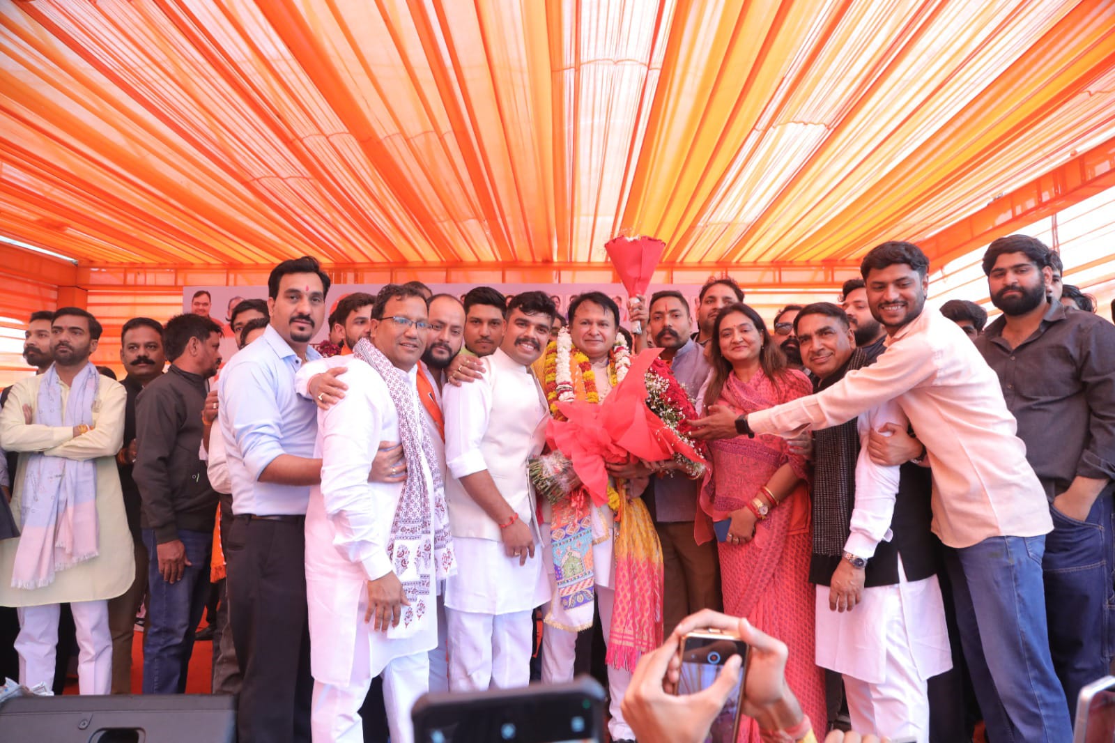 अमित गोयल के नेतृत्व का एक साल, सैकड़ों कार्यकर्ताओं के साथ शक्ति उत्सव