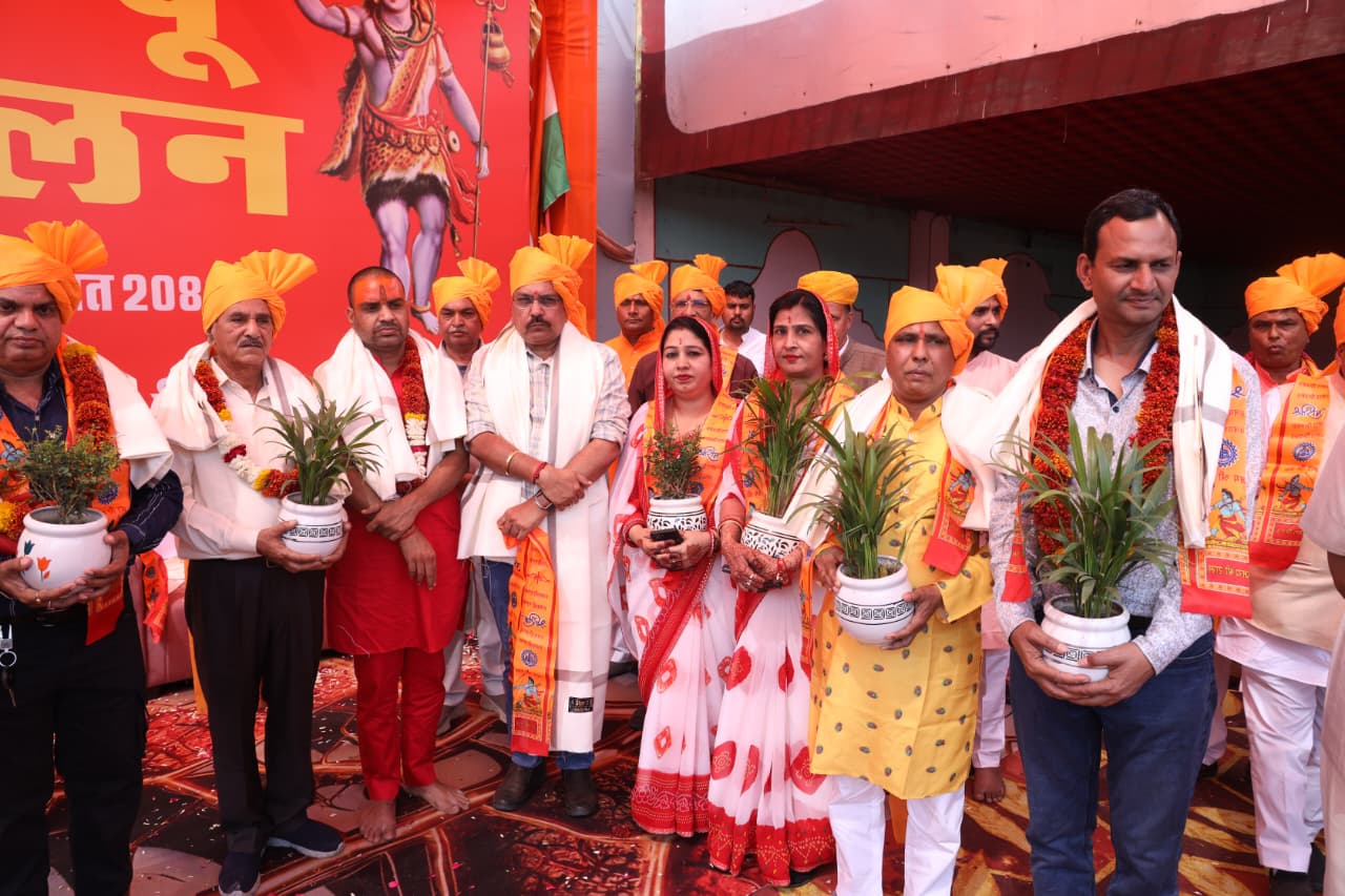 जयपुर में विराट हिन्दू सम्मेलन: ‘पंच परिवर्तन’ से राष्ट्र निर्माण का आह्वान, सामाजिक समरसता का सशक्त संदेश