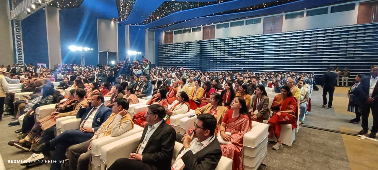 इंडिया स्टोन मार्ट 2026 का उद्घाटन सत्र में मौजूद कारोबारी 2
