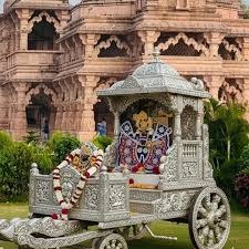 चांदी के रथ पर सवार सांवलिया सेठ 