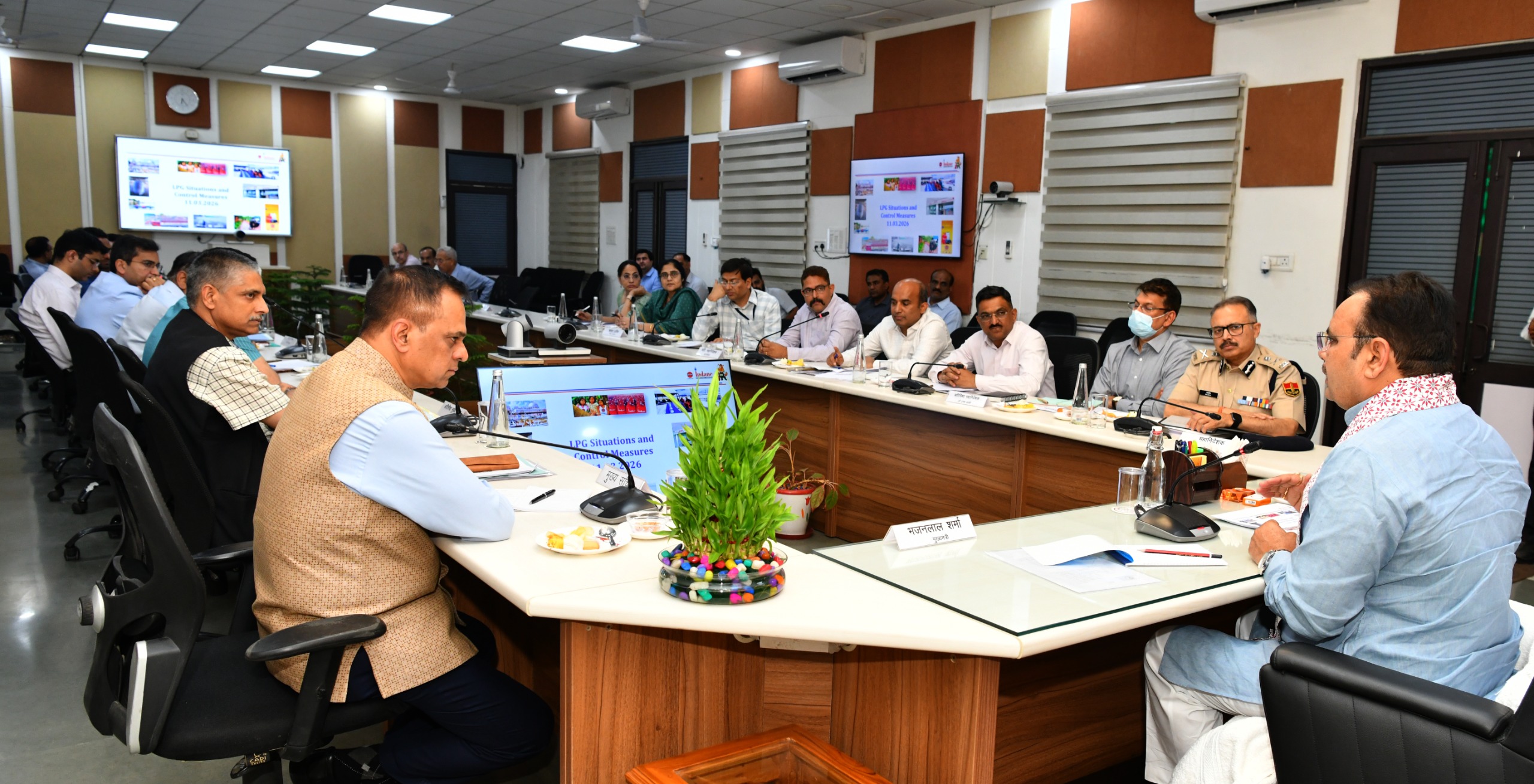 एलपीजी गैस को लेकर सीएम भजनलाल ने की समीक्षा बैठक 