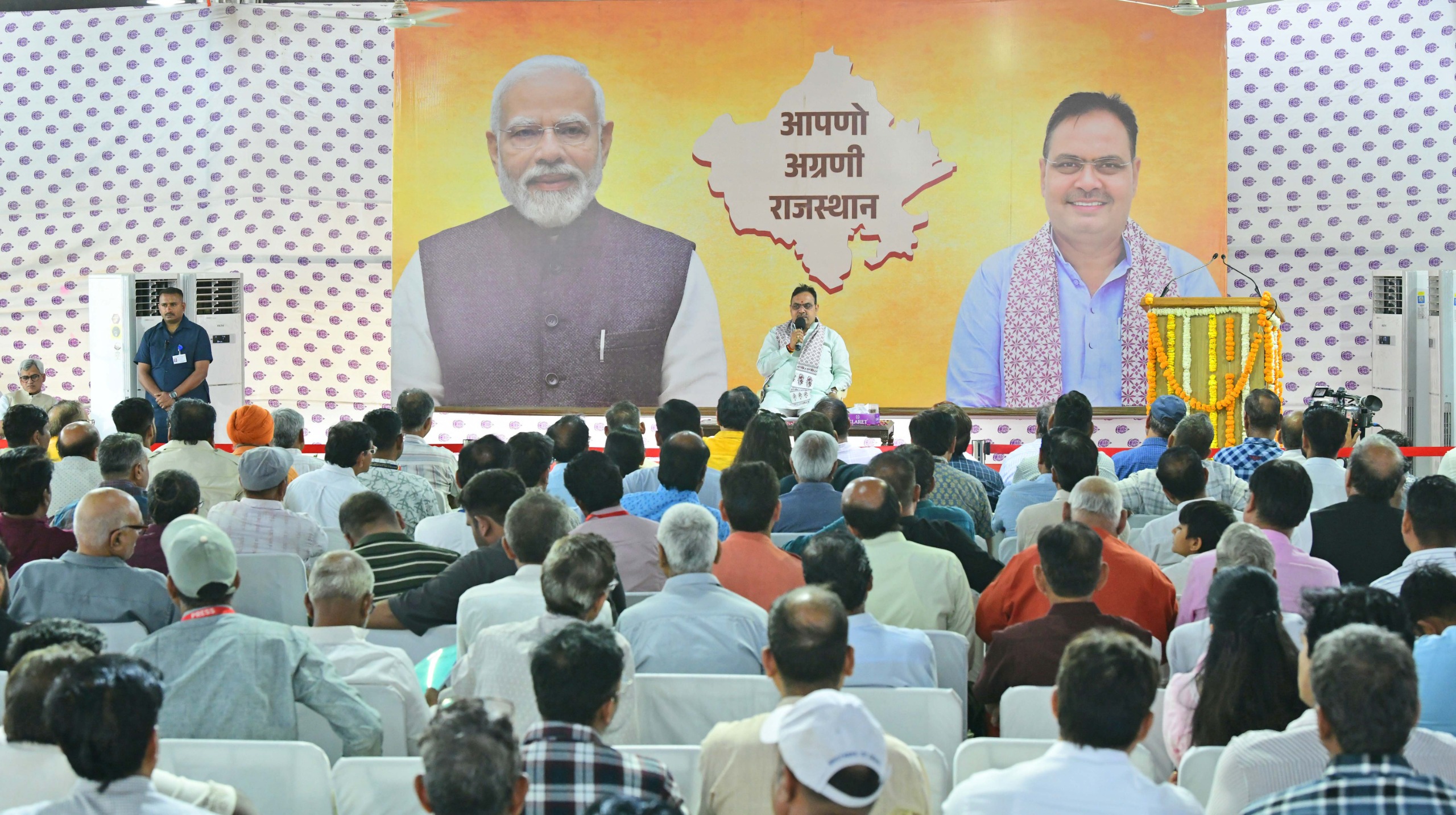 सीएम भजनलाल का पत्रकारों से संवाद: बोले सरकार उनके सम्मान-सुरक्षा के लिए प्रतिबद्ध’