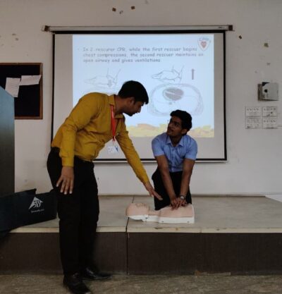 गीताांजलि संस्थान में BCLS कार्यशाला