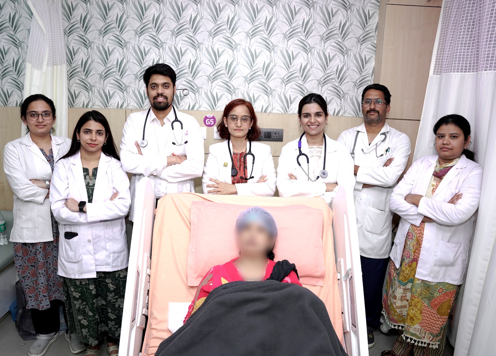 हाई-रिस्क प्रेग्नेंसी में आधुनिक तकनीक की मदद से गीतांजलि में महिला को जीवनदान...!