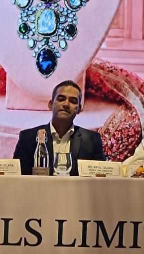 अद्वित ज्वेल्स लिमिटेड के विपुल गिलारा