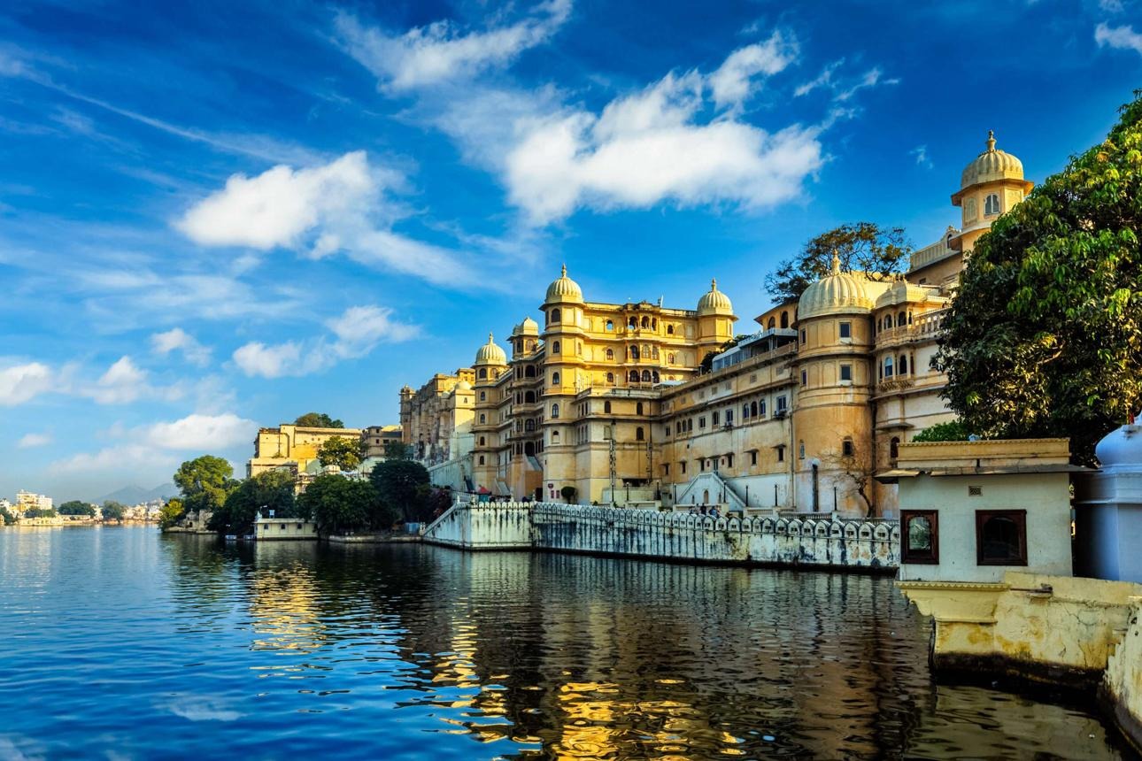 झीलों से महलों तक राजस्थान रंग देखने 18 देशों के 32 विदेशी सोशल मीडिया इन्फ्लुएंसर्स पहुंचे उदयपुर...