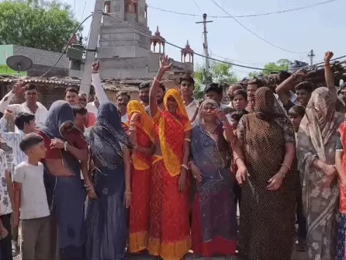 राजस्थान पंचायत चुनाव 2026: पांच जिलों में कैसा रहा पहले चरण का मतदान? जयपुर में 67.60%, उदयपुर में 66.88% और जोधपुर में मतदान बहिष्कार...!